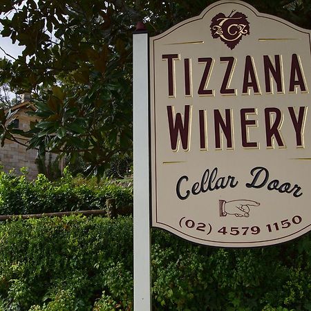 Tizzana Winery Bed And Breakfast Sackville Reach Exterior foto