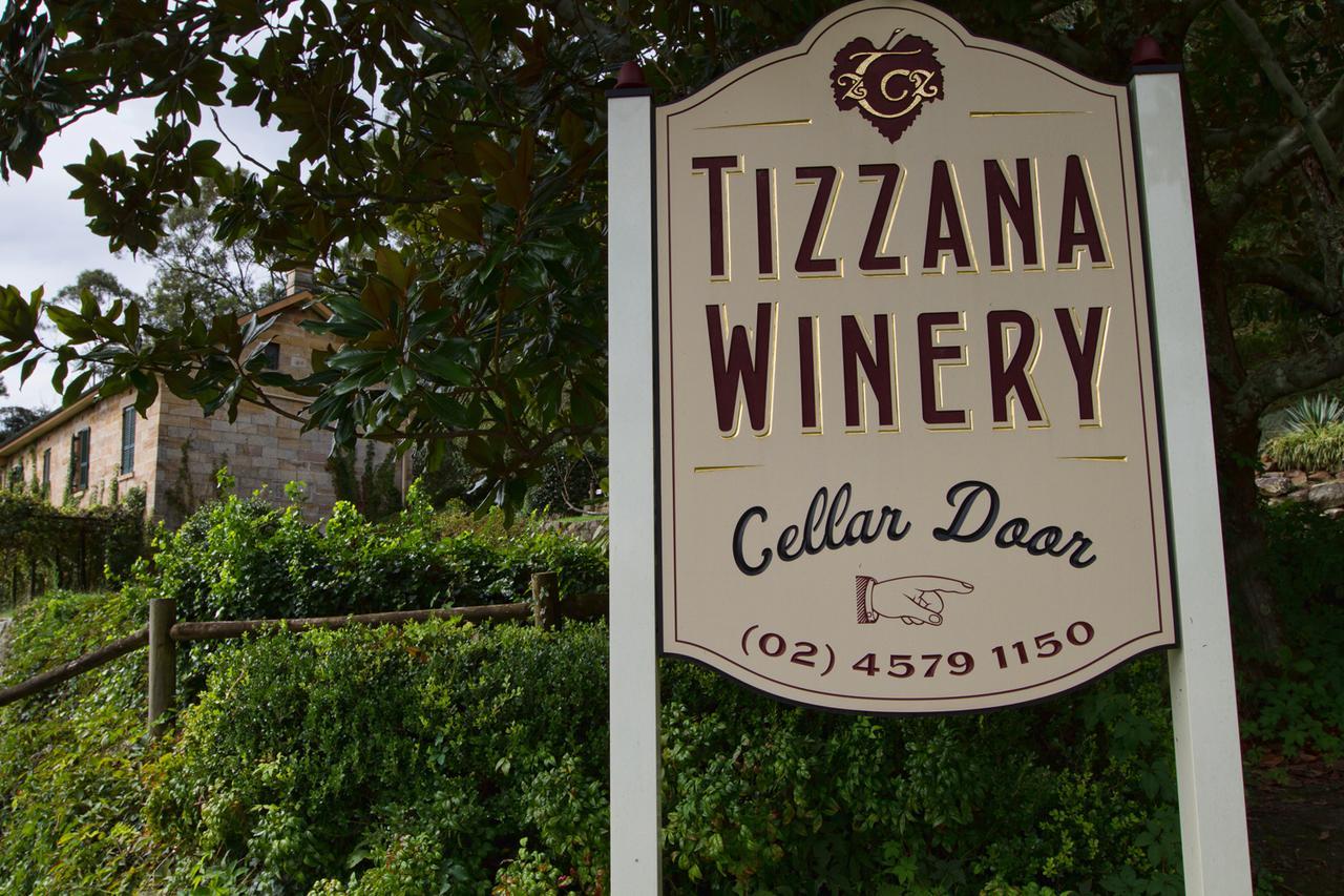 Tizzana Winery Bed And Breakfast Sackville Reach Exterior foto